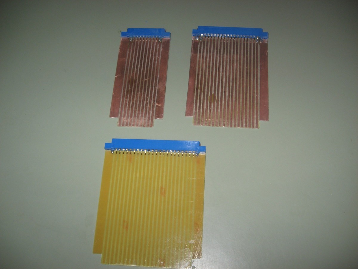 FT-107 SCHEDA RIALZATA/ESTENSORE A 40 Vie Per Allineamento E Riparazione Dell'FT-107 EUR 38,02 - Foto 3