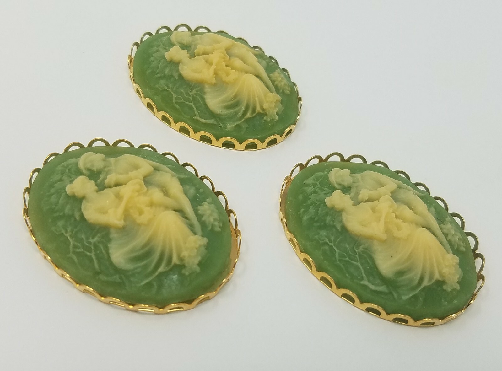 3 pcs 40mm VTG Green Victorian Couple Craft Jewelry Cameos Gold Filigree Setting