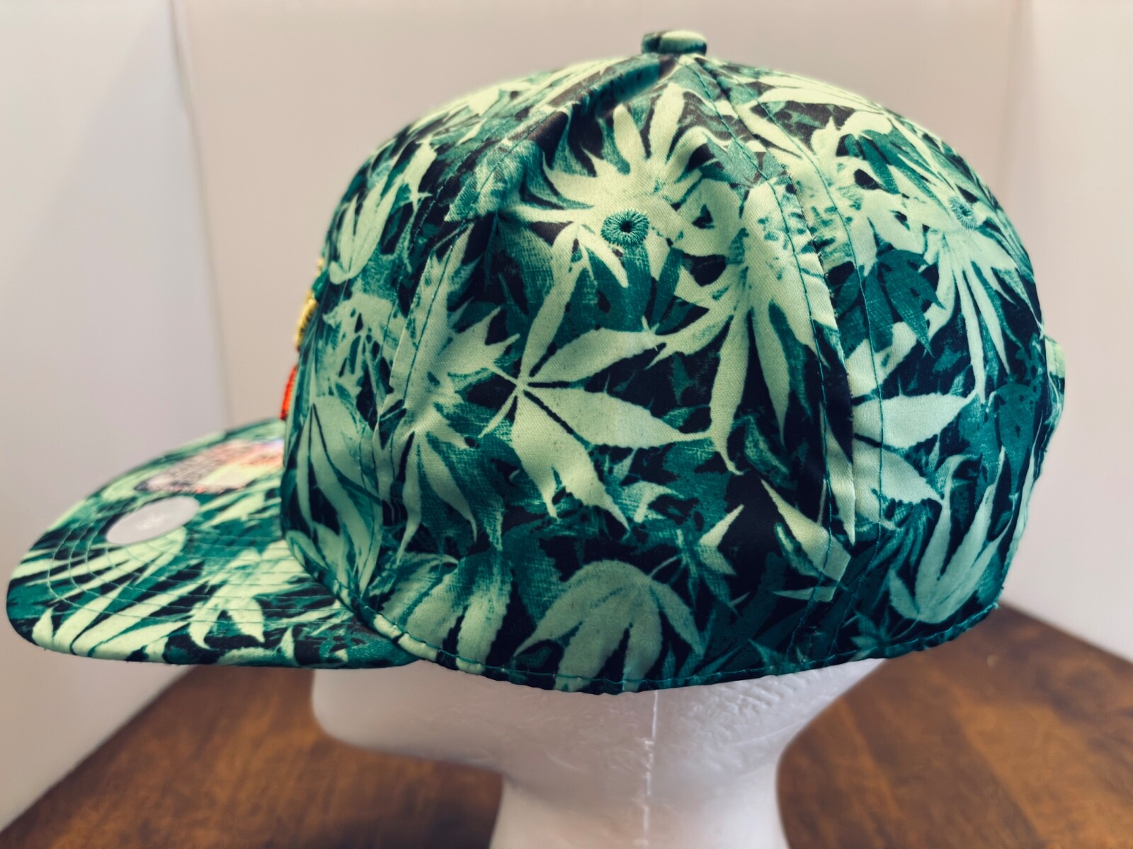 Headlines Marijuana Leaf Snap Back Hat Green Red … - image 4