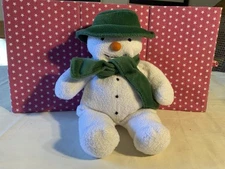 VTG. 2005 KIDS PREFERRED THE SNOWMAN (RAYMOND BRIGGS) GREEN HAT, SCARF, 12.5 IN.