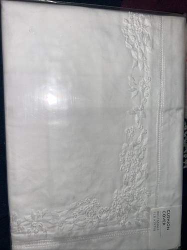 The White Company Adeline Kissenbezug oder kleiner Kissenbezug 30x50cm - Bild 4 von 5