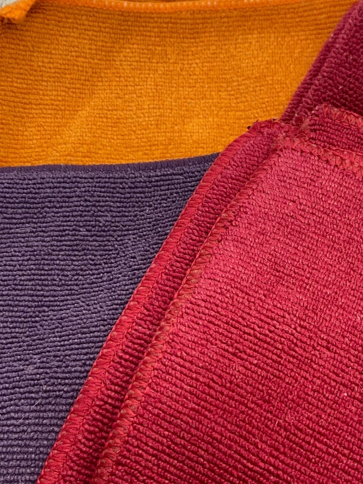 Набор из 4 кухонных полотенец из микрофибры бордово-фиолетовых и оранжевых - Изображение 3 из 4