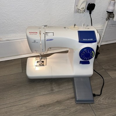 Toyota SP10 Serie 15 JSPB Jeans Nähmaschine + Pedal + Anleitung + Fach