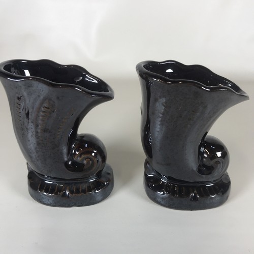 Vintage Pair cornucopia toothpick holders Grapes, Brown Glaze Red ware Japan - Picture 3 of 5