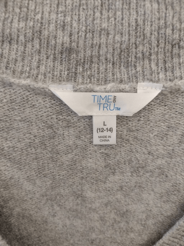 NWT Time & Tru Size L Gray Vneck Oversized Sweater - Picture 2 of 4