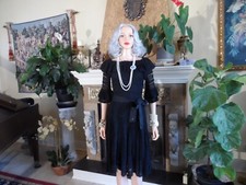 Carolina Herrera Black Lace Peasant Dress w/Satin RibbonLogo Belt Detail Size XS