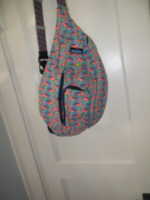 Kavu Rope Sling Crossbody Shoulder Bag Limited Edition Pink  display picture 2