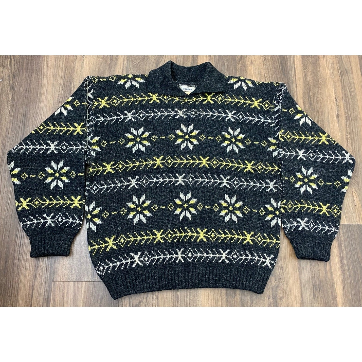 VTG Women Gresvig Figgjo Norway Nordic snowflake virgin wool collared sweater XL