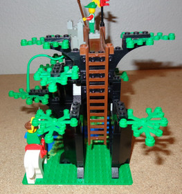 Used Vintage Complete LEGO Forestmen's Crossing 6071 Set from 1990