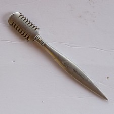 Vintage AMA Hand Held Aluminum Hair Cutter Thinner Uses Razor Blades Germany