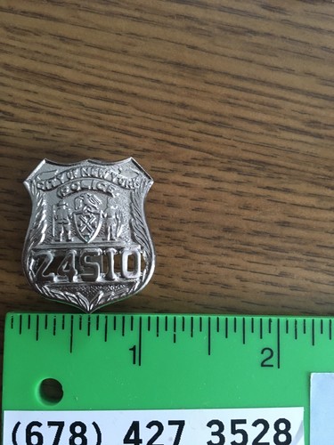Obsolete Vintage City of New York Police Retired Mini Shield Pin/Badge