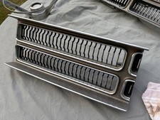 Mopar 1971 Plymouth Sport Fury Gt Left Grille Assembly - Nice 15599 Mopar 1971 Plymouth Sport Fury Gt Left Grille Assembly - Nice 15599
