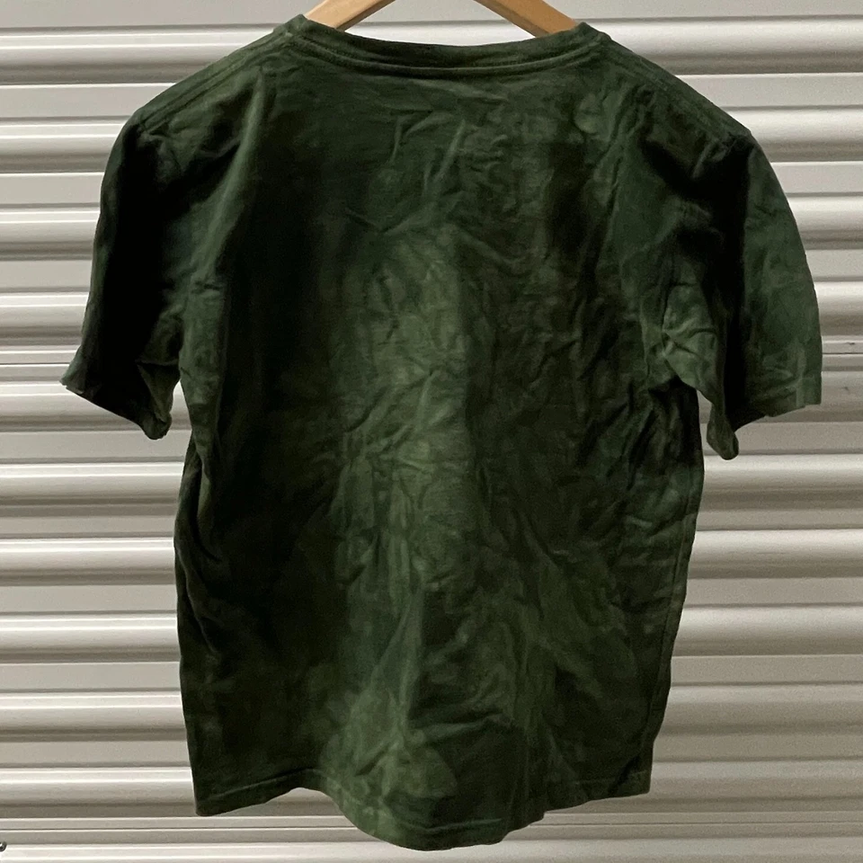 Camiseta verde perezoso The Mountain Kids Foto 3 de 4