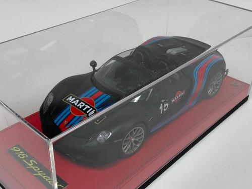 1/18 AutoArt Porsche 918 Spider Weissach Paquete Negro Martini 77929 Cuero Bajo - Imagen 7 de 13