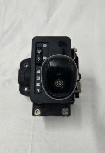 1997 Mercedes-Benz E420 Automatic Transmission Gear Floor Shifter Assembly - Picture 6 of 7