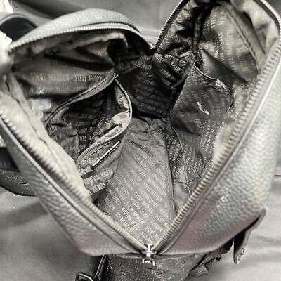 Steve Madden ロゴストラップ フラップ開封 ミニリュック 全4色 Steve Madden ロゴストラップ フラップ開封 ミニリュック 全4色