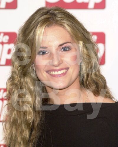 Sarah Jayne Dunn 10x8 mit Foto
