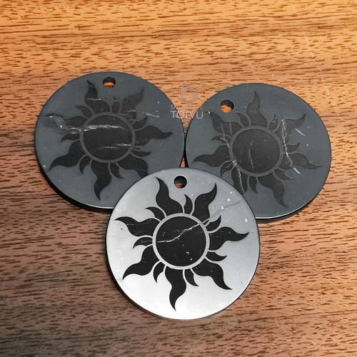 Schungit "Sonne" Anhänger. Amulett des Glücks und Erfolgs. Naturstein, Tolvu - Bild 4 von 4