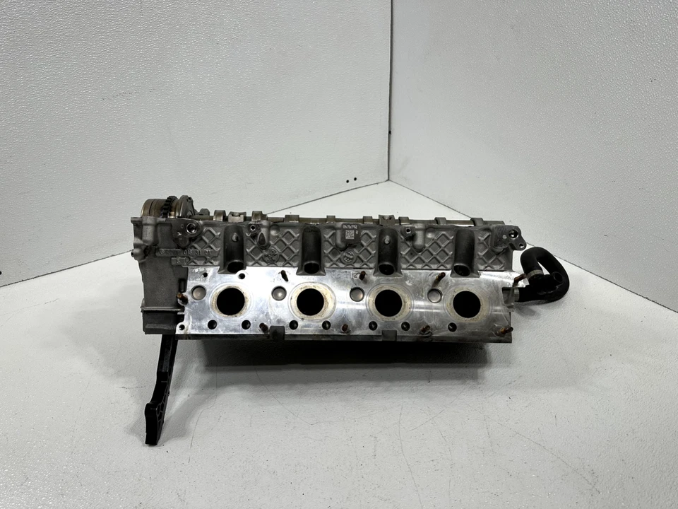 11-20 MERCEDES W218 CLS550 S550 CL550 4.7L IZQUIERDO MOTOR CULATA Y CUBIERTA OEM Foto 4 de 4