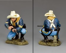 KING  COUNTRY JOHN FORD'S CAVALRY KX036 U.S. CAVALRY TROOPER KNEELING LOADING