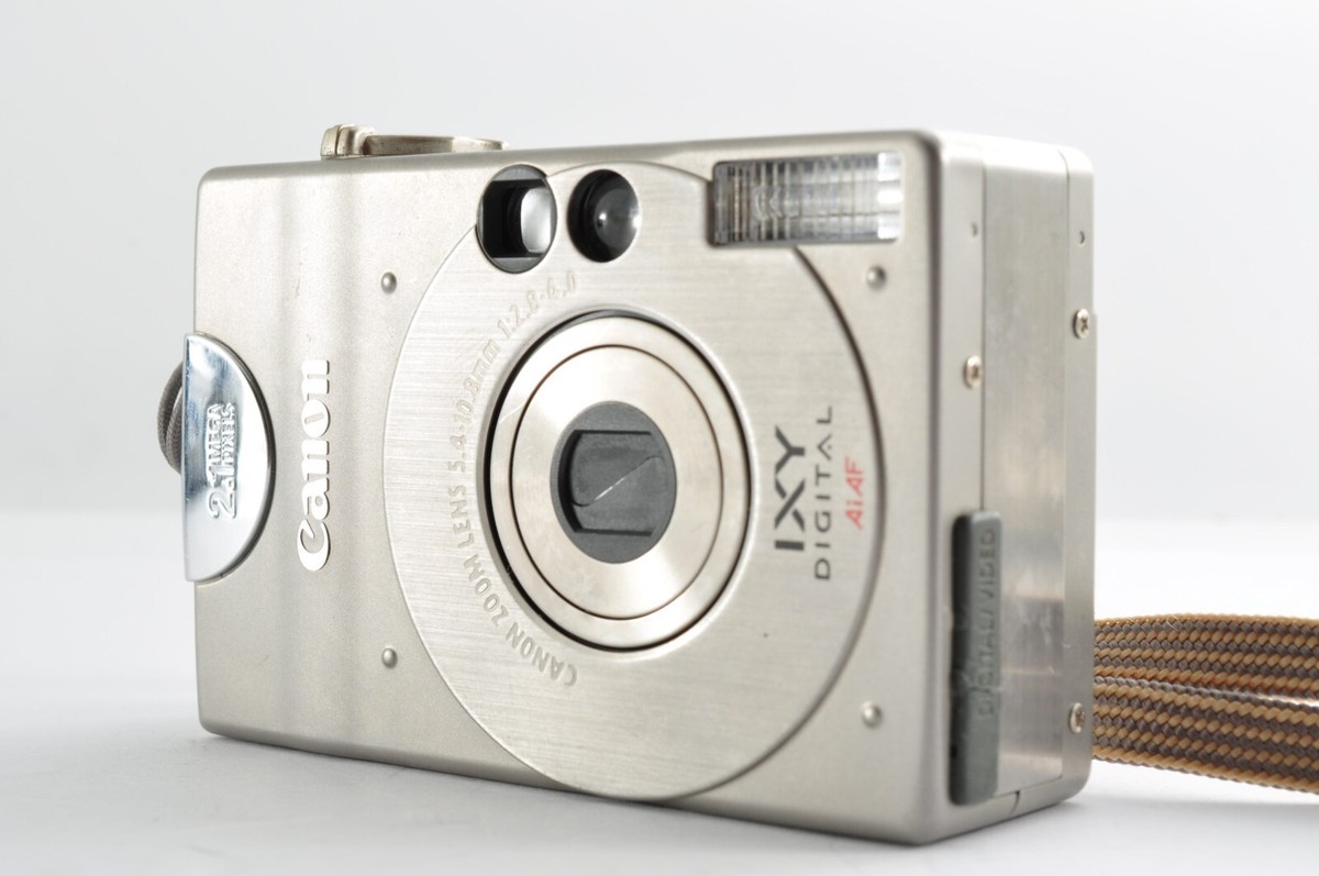 Canon IXY Digital Silver 2.1MP PC1001 [Exc+5] (Ser.11F203973