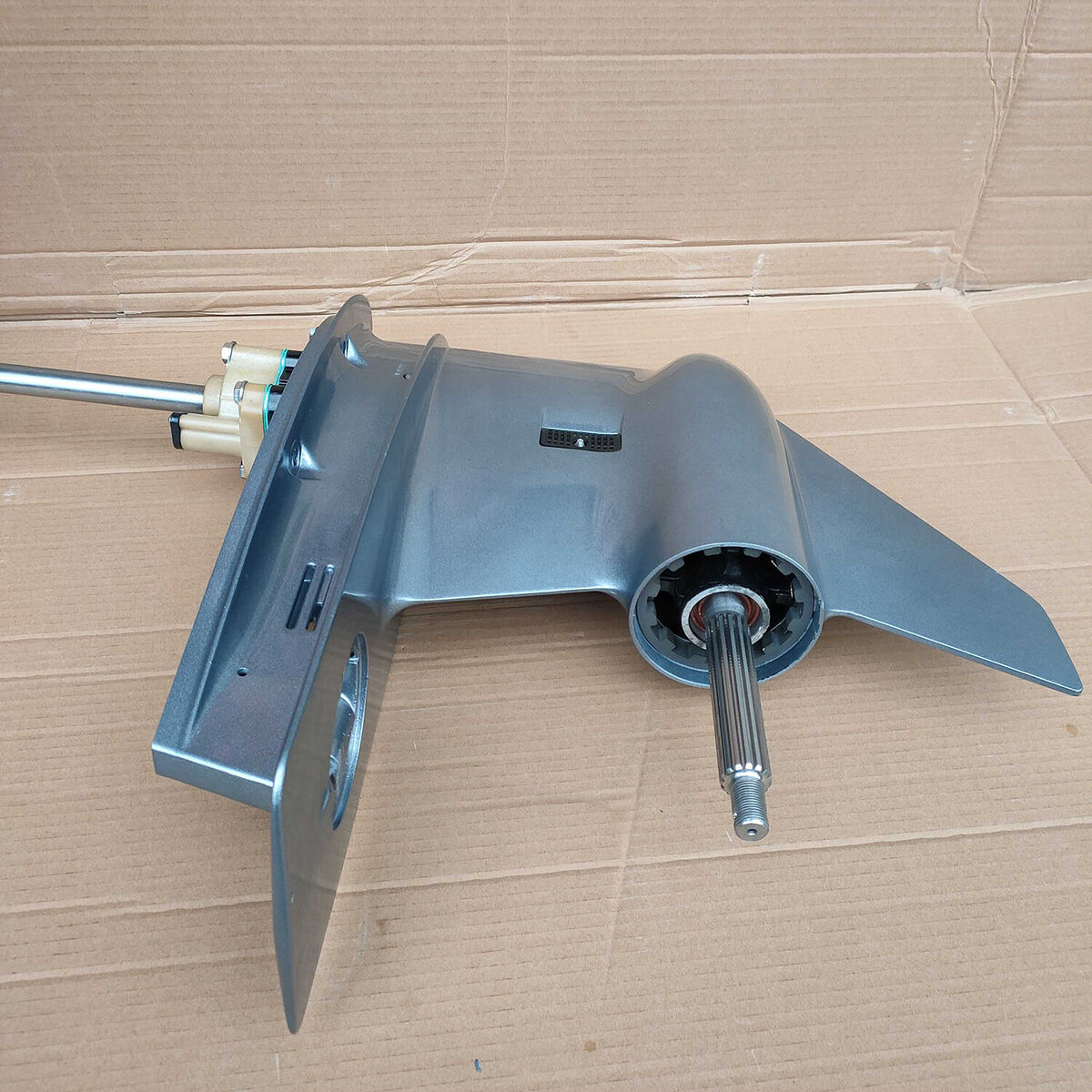 Gearbox Lower Casing 49cm Shaft for Yamaha Outboard 75HP Gearbox Lower Casing 49cm Shaft for Yamaha Outboard 75HP