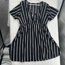 Shein Curve Dress Women's 2XL Black Striped Short Sleeve Fit & Flare Low V-Cut