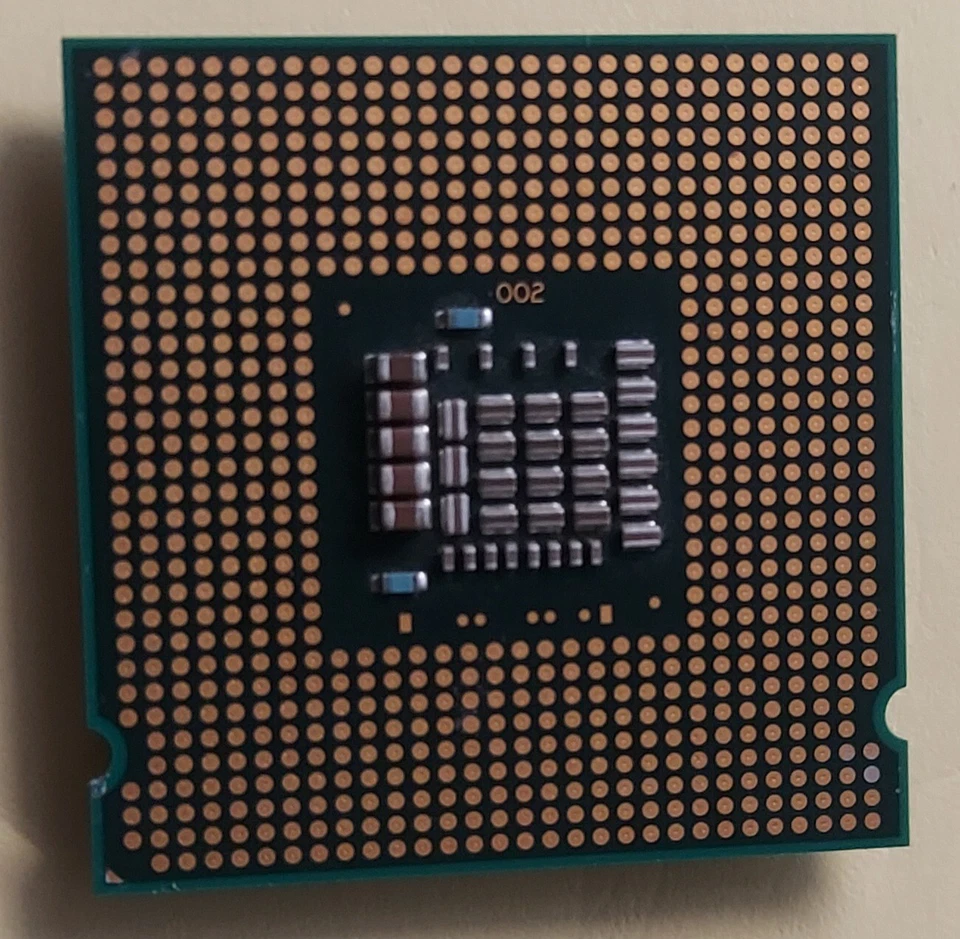 PROCESSORE LGA 775 INTEL CORE 2 DUO E8500  / 3,16 GHz / 6M / 1333 - Immagine 2 di 2