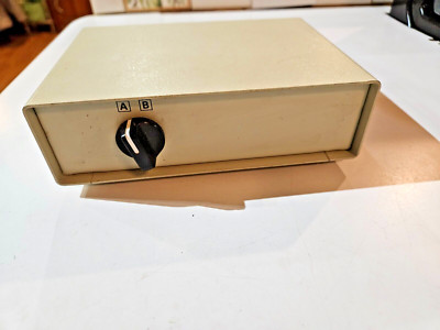 Vintage Data Transfer Switch 2 Way Parallel PRINTER 25 Pin Port A B Computer Box