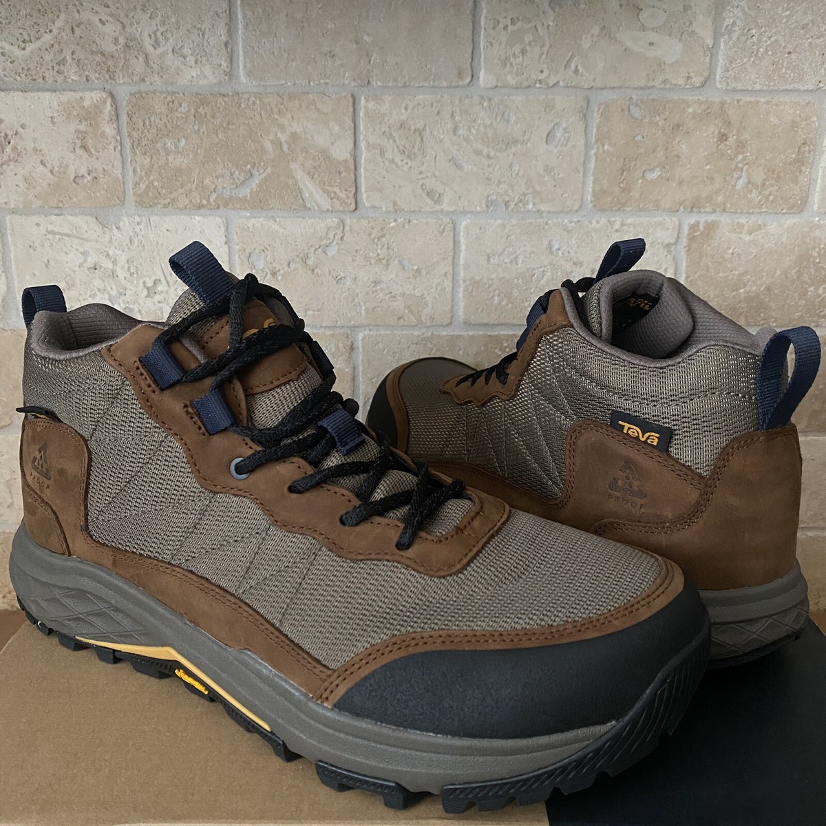 Teva Ridgeview Mid WP Total Brown Bison Leather Hiking Boots Shoes