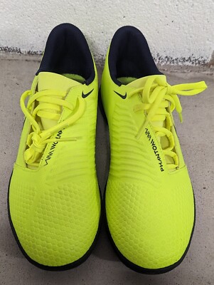 Nike Phantom VNM Size 9 US Yellow Indoor Soccer A00578-717 