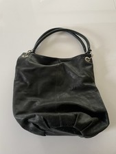 PRÜNE Leder Schultertasche Schwarz Hobo Bag ...
