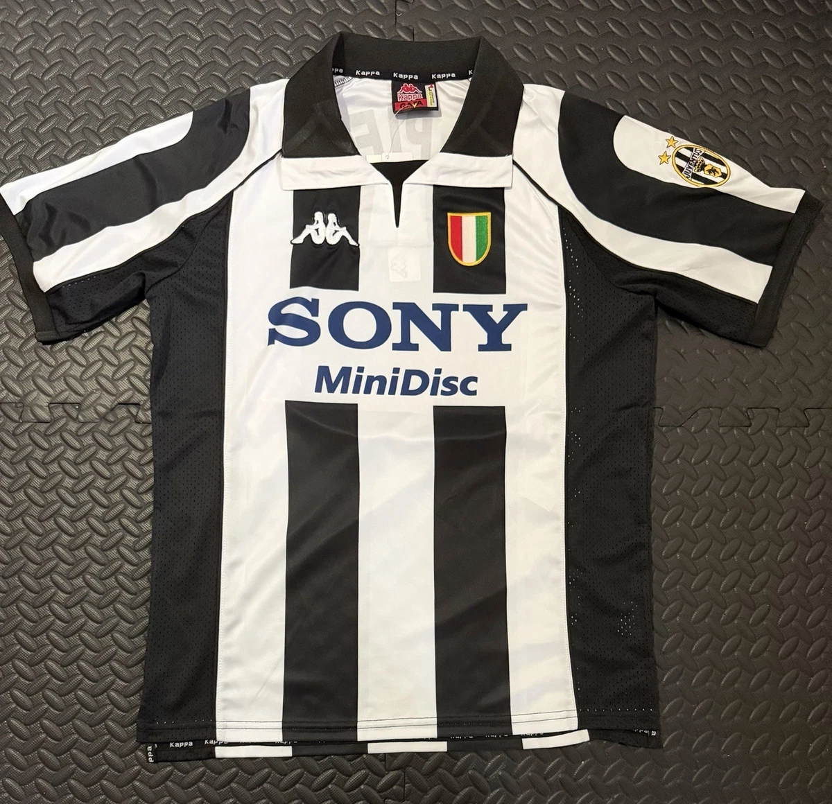25+ Juventus Kappa In International Club Soccer Fan Apparel
