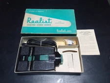 Vintage Realist 2062 Electric Stereo 3D Slide Viewer W Box Green Button Works