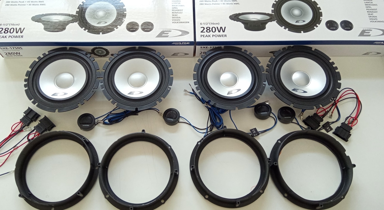Kit Casse Alpine per SKODA Roomster serie 5J (06-15) - 8 Altoparlanti