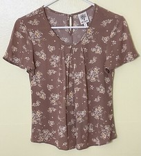 SELF ESTEEM Women s Junior Short Sleeves Pullover Top TAN FLORAL Size M