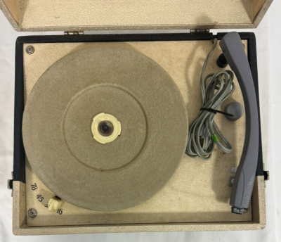 Vintage Decca Portable Record Player Turntable Model DPS-13, Mid