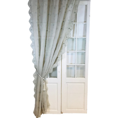 Van Deurs bestickte Gardine Rose HxB 250x200 cm grau