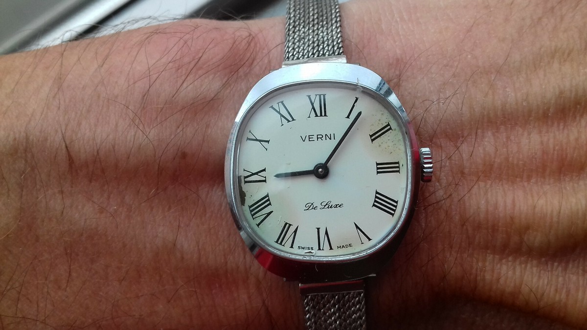 Montre Vintage Verni Genève Remontage Manuel 81739 A - Années 70, Suisse, Neuf Avec étiquettes