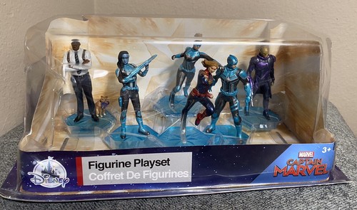 captain marvel figurine playset