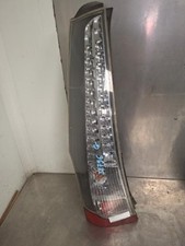 Feu arrière Mitsubishi GRANDIS