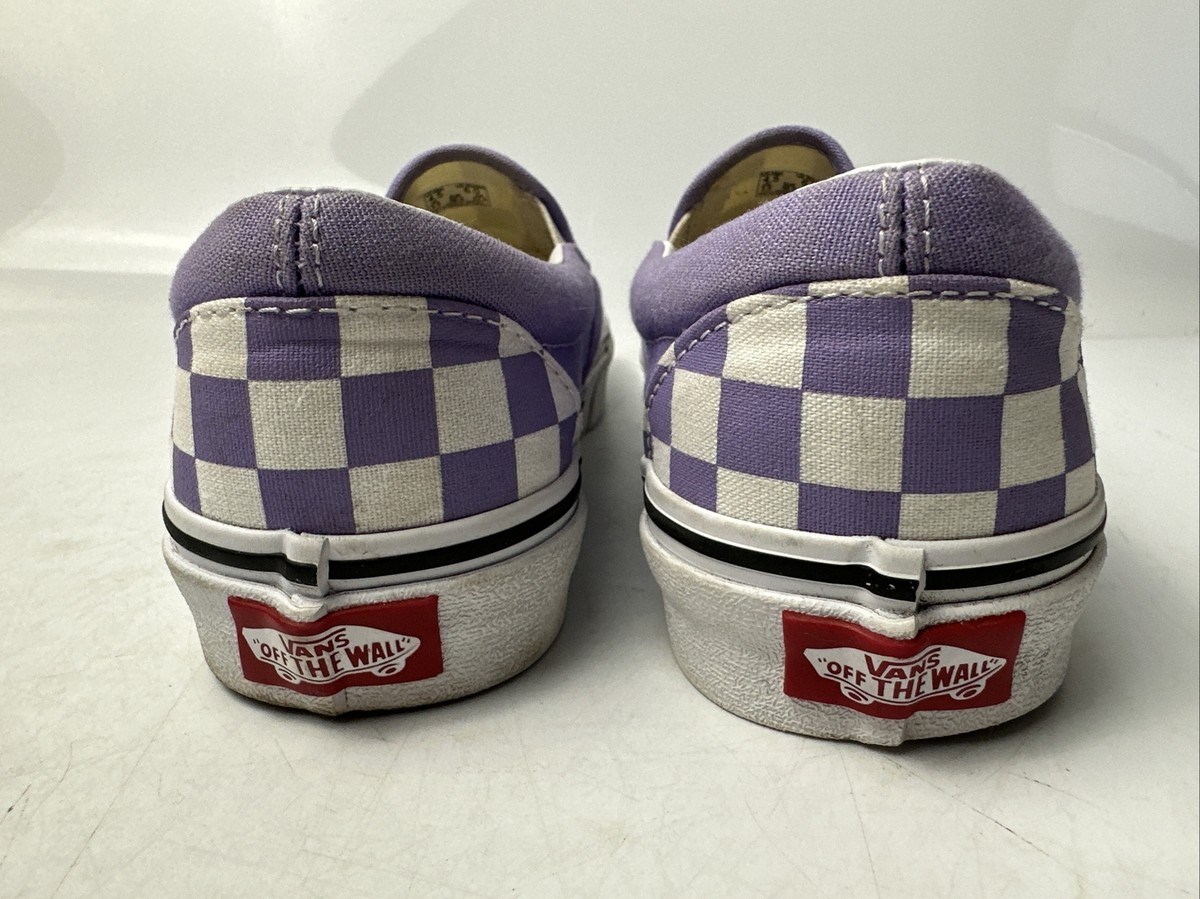 国内配送 VANS CLASSIC SLIP-ON POP CHECKER GRAPE Classic Slip-On Checkerboard Shoe in Black / Gothic Grape | Vans