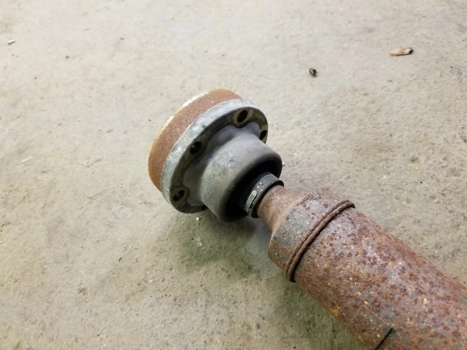 VW VOLKSWAGEN PHAETON 2004 4,2 L 8 cilindros eje de transmisión trasero Foto 3 de 4