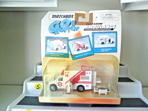 Matchbox Go Action Savin' Ambulance