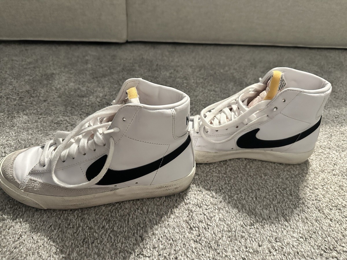 NIKE ナイキ 845054-102 Nike Blazer Mid Retro 