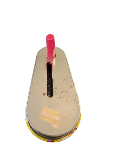 Vintage Tin Toy Litho Noise Maker by US Metal Toy MFG Co USA New Years Clicker - Picture 3 of 3