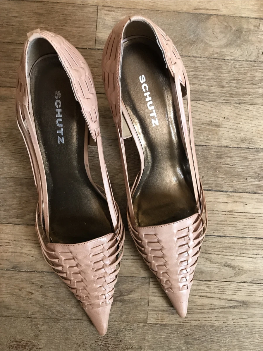 Sharp point hotsell heels