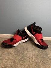 Nike Boys Kyrie Flytrap 3 BQ5620-005 Red Basketball Shoes Sneakers Size 5.5Y