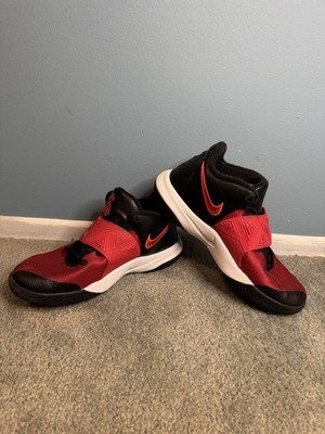 Nike Boys Kyrie Flytrap 3 BQ5620-005 Red Basketball Shoes Sneakers Size 5.5Y