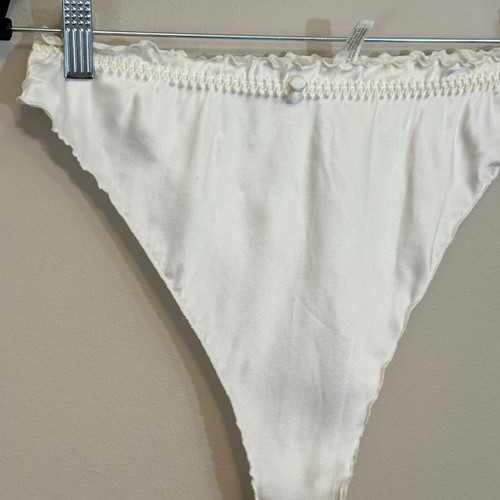 Vintage Victoria's Secret Thong Panties L Off White Silk Ruffle Gold Label NWT - Picture 2 of 8